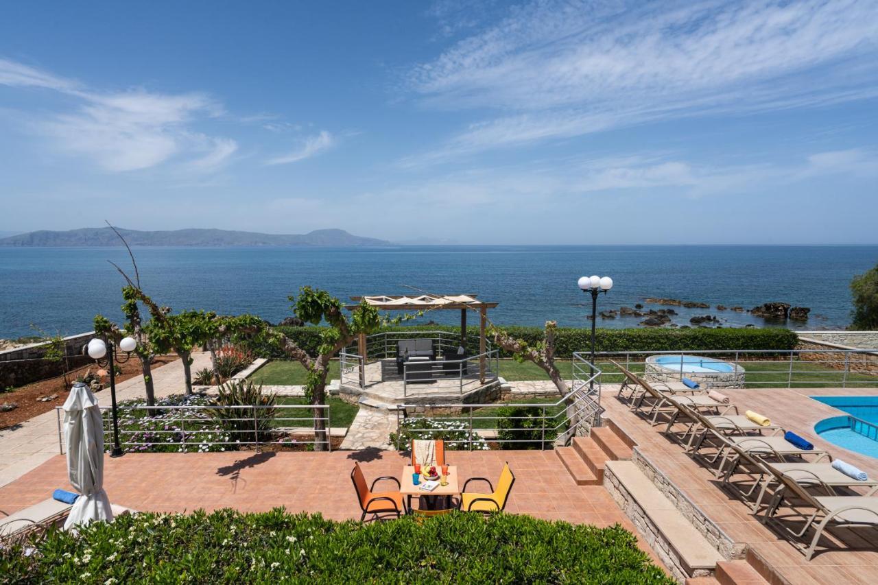 Beachfront Family Villa Katerina With Private Pool, Playground, Bbq & Amazing Sea Views! Petres  エクステリア 写真