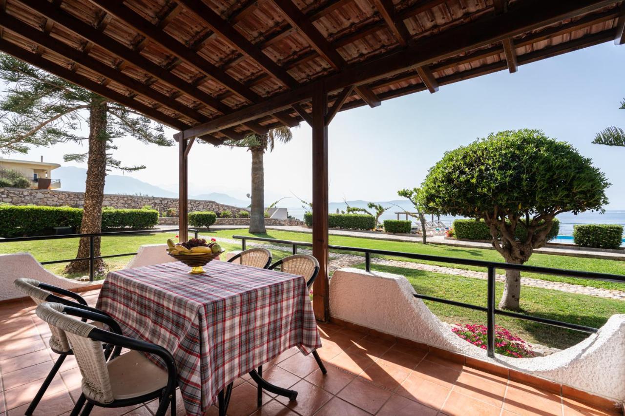 Beachfront Family Villa Katerina With Private Pool, Playground, Bbq & Amazing Sea Views! Petres  エクステリア 写真