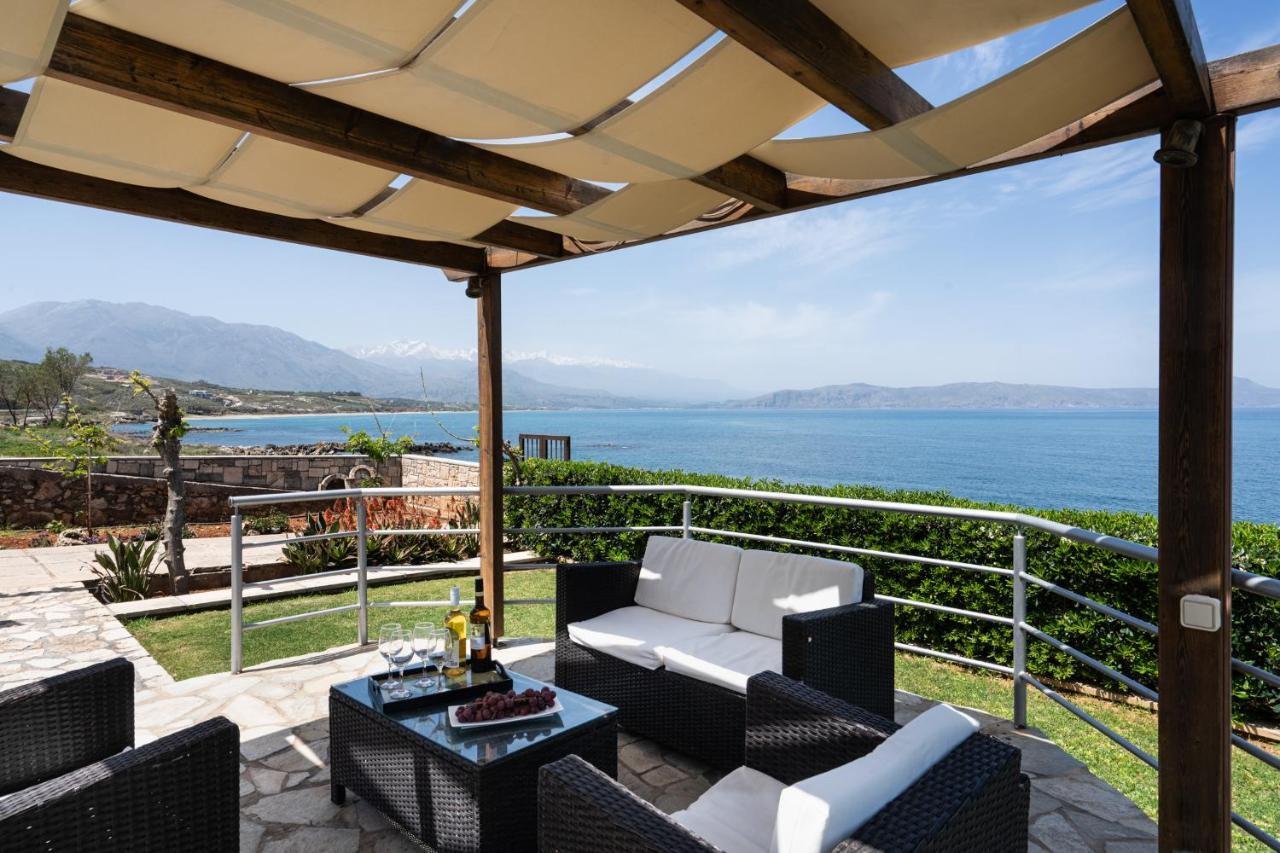 Beachfront Family Villa Katerina With Private Pool, Playground, Bbq & Amazing Sea Views! Petres  エクステリア 写真