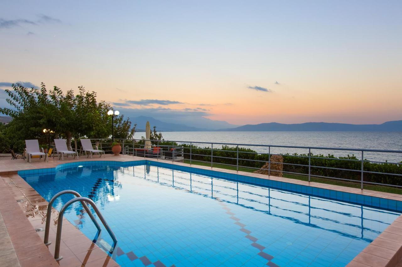Beachfront Family Villa Katerina With Private Pool, Playground, Bbq & Amazing Sea Views! Petres  エクステリア 写真
